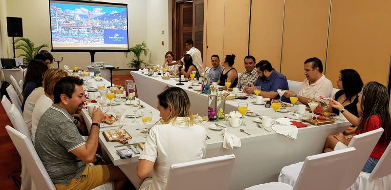 Seminario /Taller educativo por Tropical Insentives DMC 
