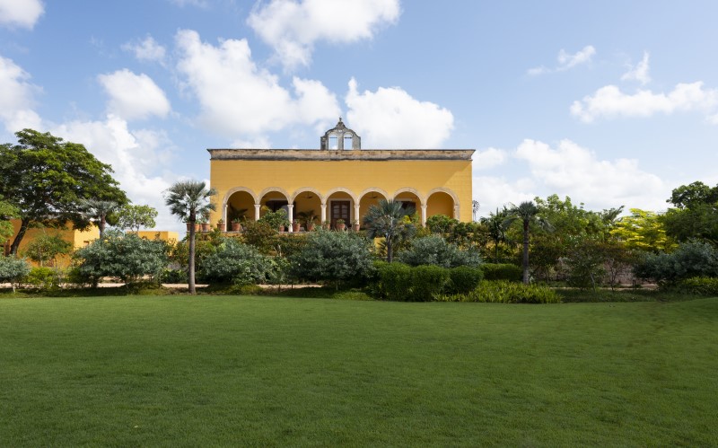 Hacienda San Antonio Hool: restauración que establece una relación armónica con el tiempo